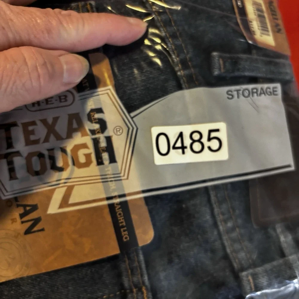 NWT Magellan Outdoors  Men's Denim Jeans 36x34 Med Wash Straight Leg - Picture 10 of 10